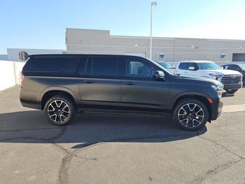 2021 Chevrolet Suburban RST