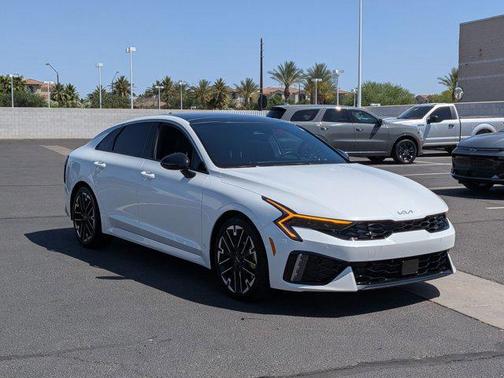 Snow White Pearl 2025 Kia K5 GT