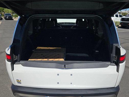 2024 Rivian R1S Adventure Quad Motor Large Pack