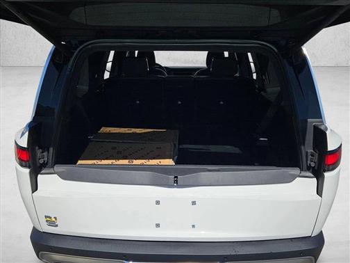 2024 Rivian R1S Adventure Quad Motor Large Pack