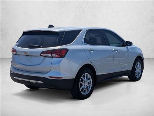 Silver Ice Metallic 2022 Chevrolet Equinox 1LT