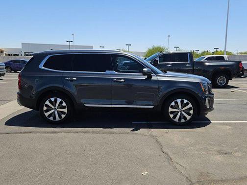 2022 Kia Telluride S