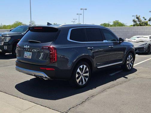 2022 Kia Telluride S