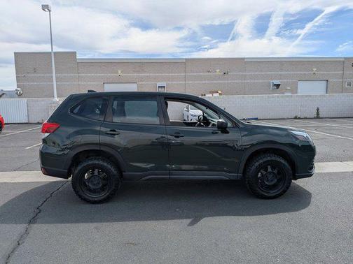 Cascade Green Silica 2022 Subaru Forester Base