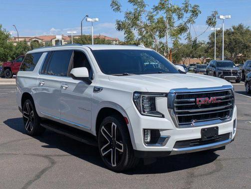 2021 GMC Yukon XL SLT