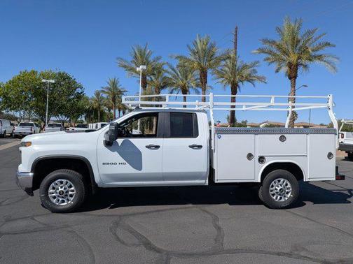 Summit White 2026 Chevrolet Silverado 2500 WT