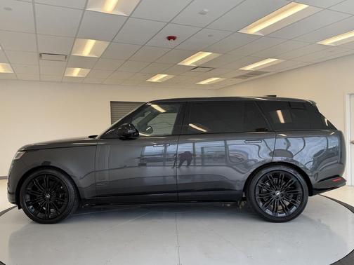 2025 Land Rover Range Rover P530 Autobiography