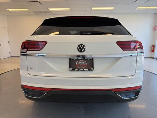 2023 Volkswagen Atlas Cross Sport 2.0T SE w/Technology