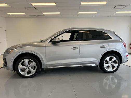 2021 Audi Q5 45 Premium Plus