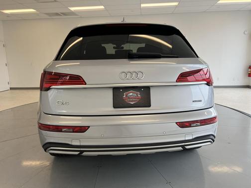 2021 Audi Q5 45 Premium Plus