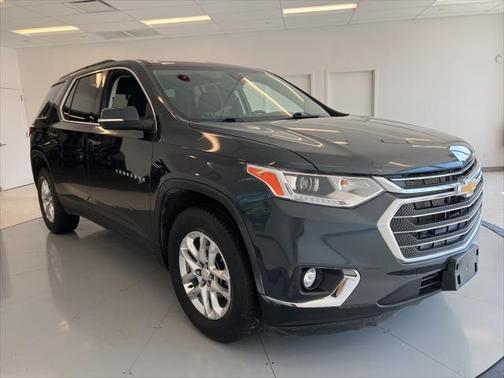 2021 Chevrolet Traverse LT Cloth