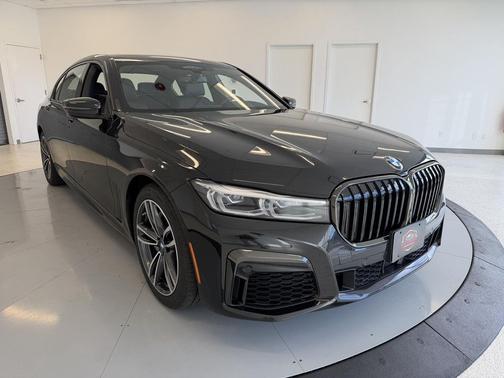 2020 BMW 750 i xDrive