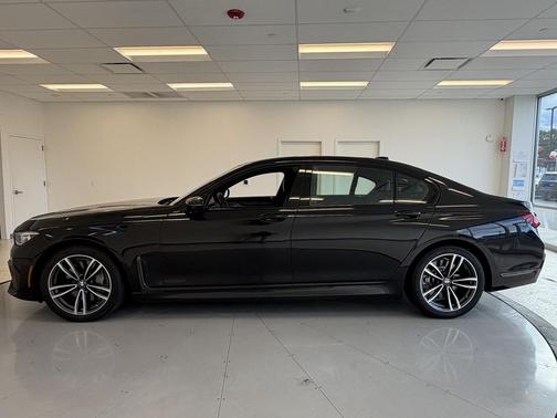2020 BMW 750 i xDrive