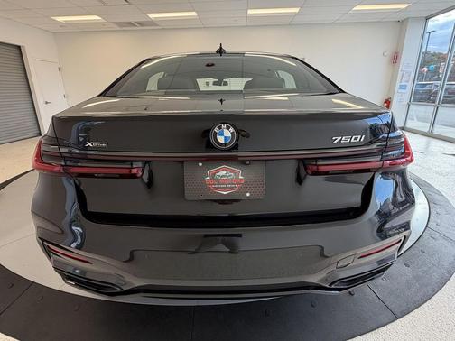 2020 BMW 750 i xDrive