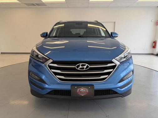 2017 Hyundai TUCSON SE Plus