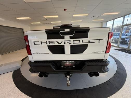 2020 Chevrolet Silverado 1500 Custom Trail Boss