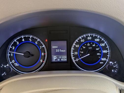 2015 INFINITI Q40 Base