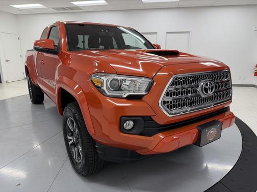 2016 Toyota Tacoma SR5