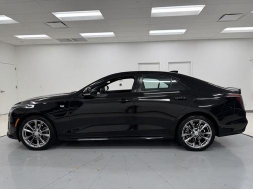 2023 Cadillac CT4 Sport