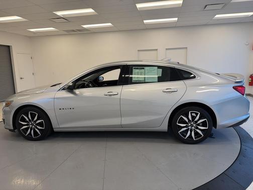 2021 Chevrolet Malibu FWD RS