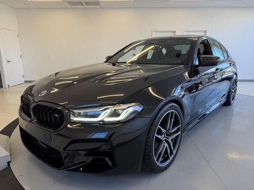 2022 BMW M5 Base