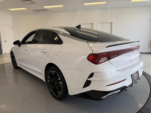 Glacial White Pearl 2023 Kia K5 GT-Line