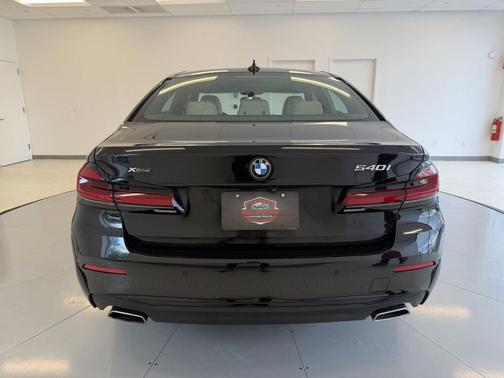2023 BMW 540 i xDrive
