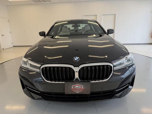 2023 BMW 540 i xDrive