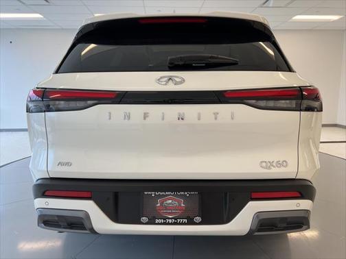 2025 INFINITI QX60 SENSORY