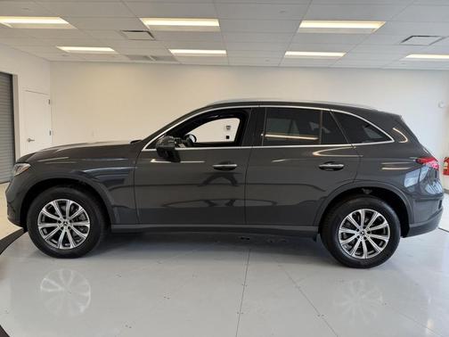 2024 Mercedes-Benz GLC 300 4MATIC