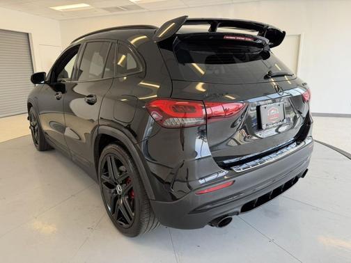 BLACK 2022 Mercedes-Benz AMG GLA 35 4MATIC