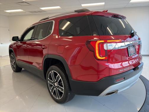 2022 GMC Acadia AWD SLT