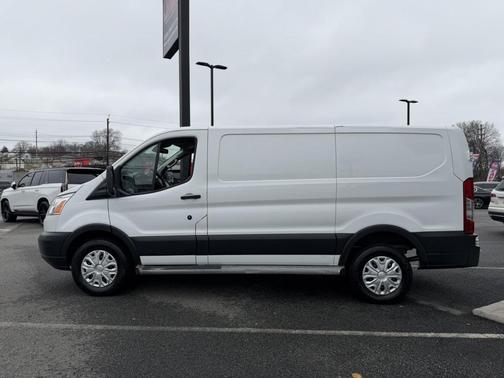 2017 Ford Transit-250 Base