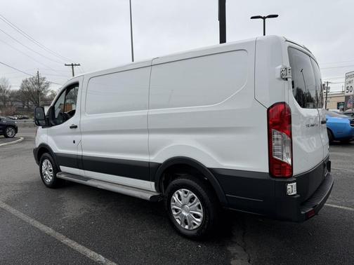 2017 Ford Transit-250 Base