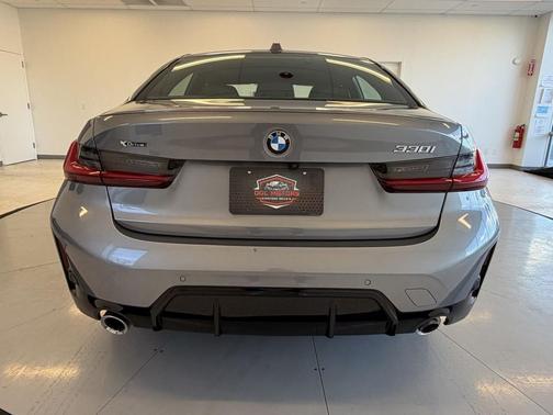 2023 BMW 330 xDrive