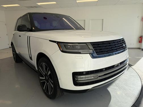Fuji White 2023 Land Rover Range Rover P530 SE