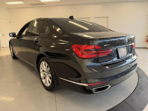 2018 BMW 740 xDrive