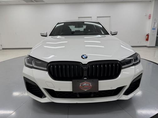2023 BMW 530 i xDrive
