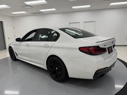 2023 BMW 530 i xDrive