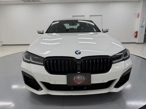 2023 BMW 530 i xDrive