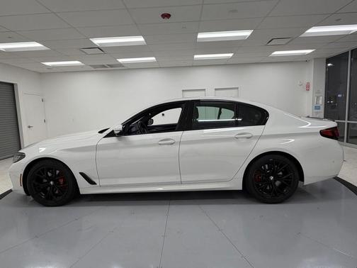 2023 BMW 530 i xDrive