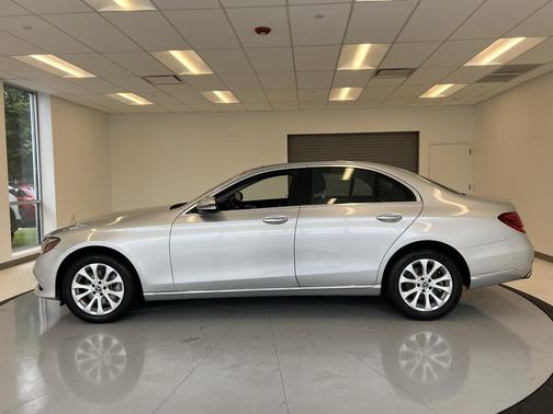2018 Mercedes-Benz E-Class 4MATIC