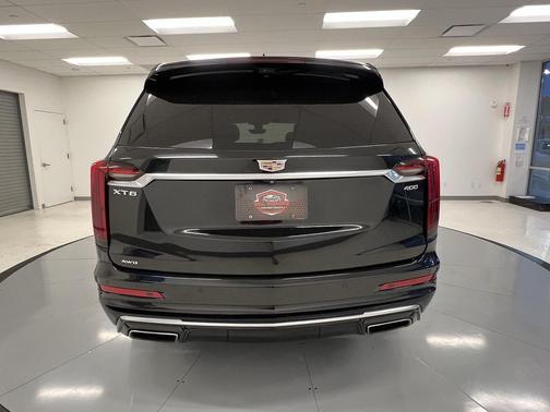 2022 Cadillac XT6 Premium Luxury AWD