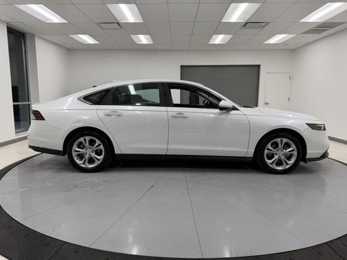 2023 Honda Accord LX 1.5T