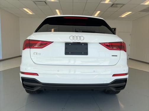 2022 Audi Q3 45 S line Premium