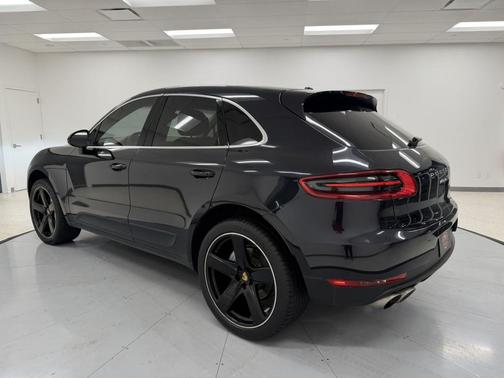 2016 Porsche Macan S