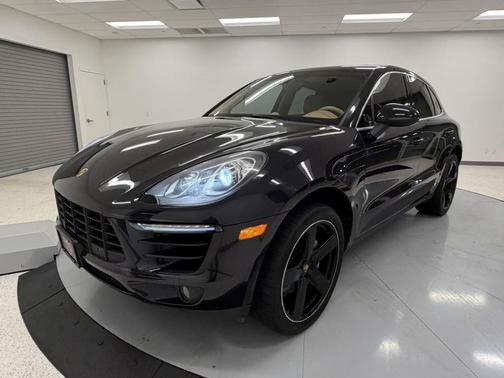 2016 Porsche Macan S