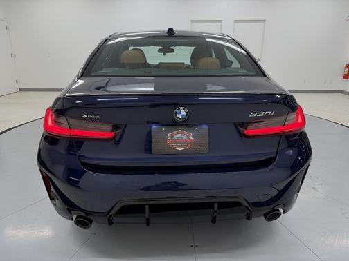 2023 BMW 330 xDrive