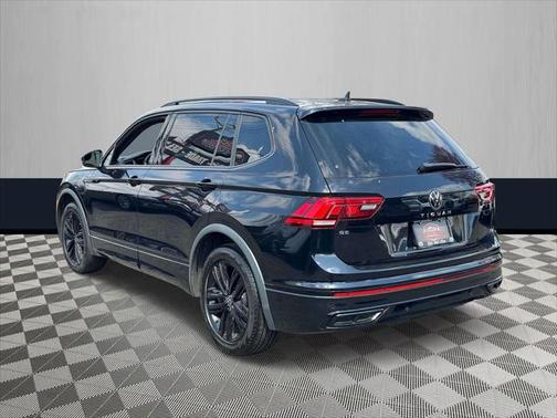 2022 Volkswagen Tiguan 2.0T SE R-Line Black