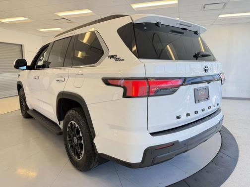 Ice Cap 2023 Toyota Sequoia SR5